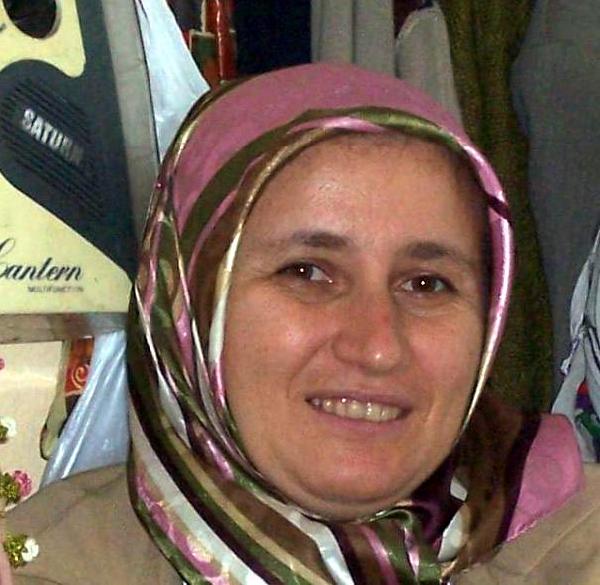 31 yıllık ebe görev sırasında beyin kanaması geçirip hayatını kaybetti