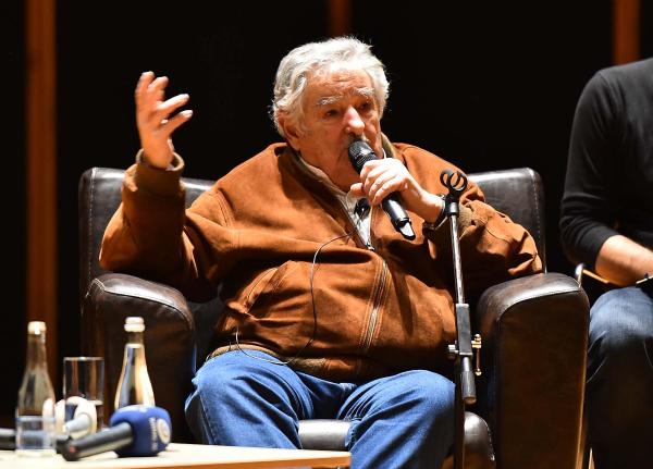 Sanat Merkezi'nde Mujica izdihamı