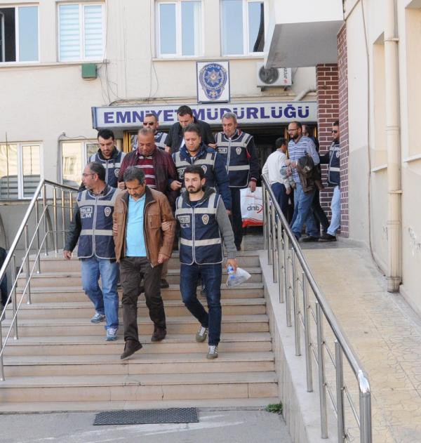 Bursa'da sahte reçeteyle 7 milyon liralık vurgun şüphelileri serbest