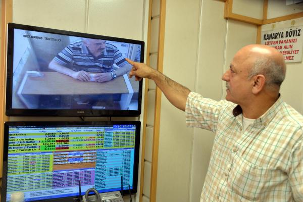 Döviz bozduran müşteriye 10 bin lira fazla verdiler