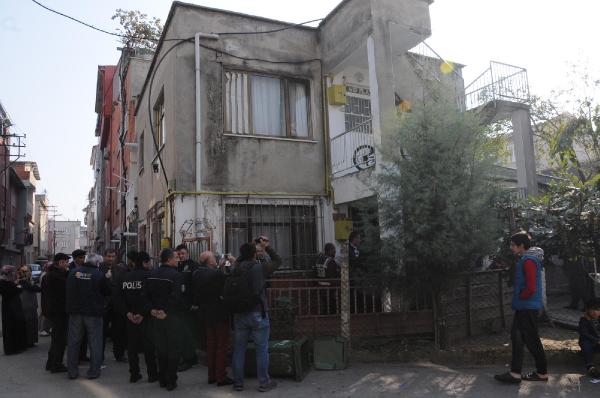 Bursa'da 'bıyık burma'  cinayeti