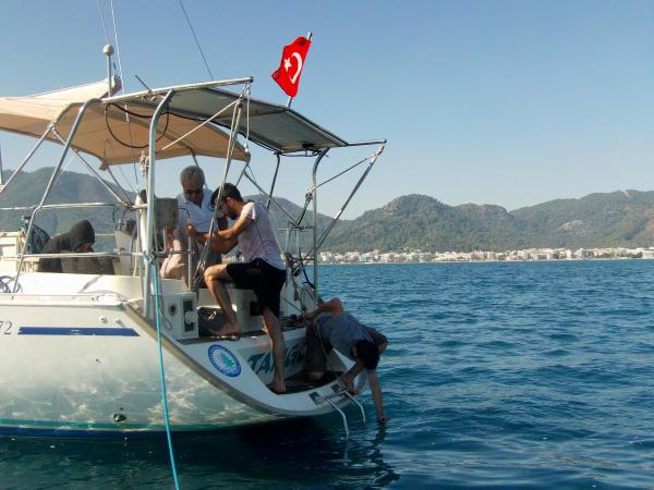 Marmaris Körfezi'nde kirlilik araştırmaları devam ediyor
