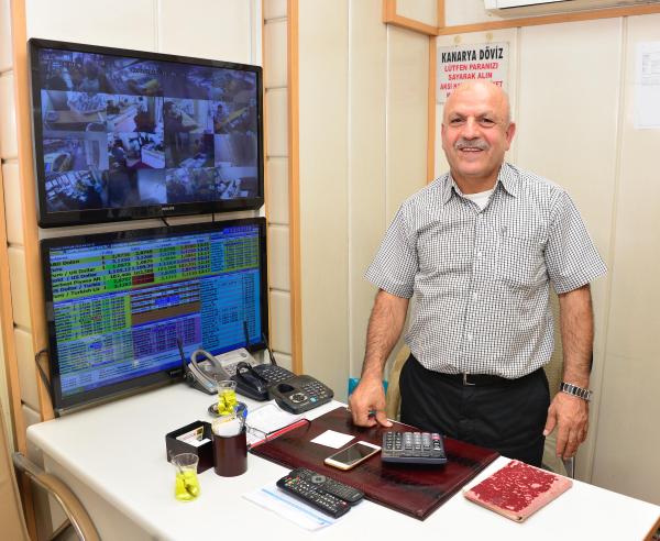 Dövizcinin fazla ödediği 10 bin lirayı iade etti