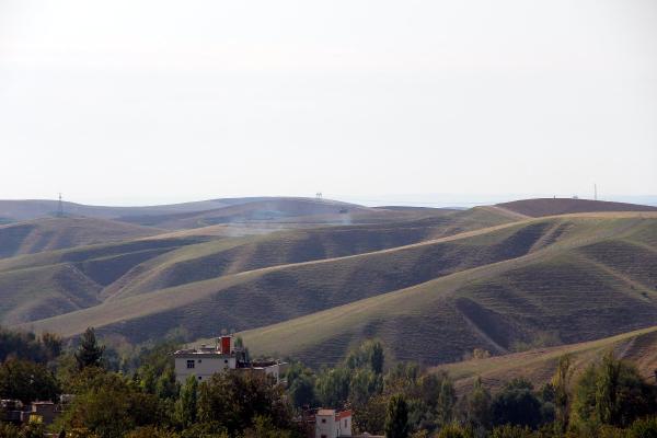 Üç mahallesinde sokağa çıkma yasağı bulunan Silvan'da PKK'ya operasyon sürüyor