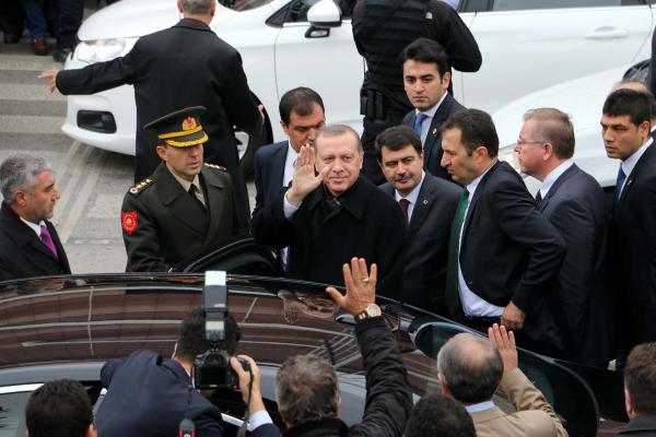 Erdoğan cuma namazını Gannuşi ile kıldı