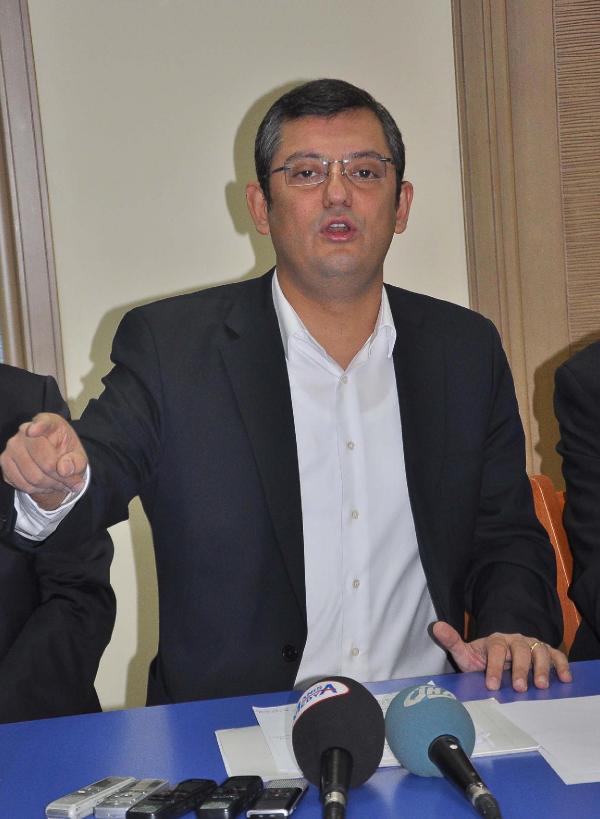CHP'den anayasa değişikliğine şartlı 'evet'