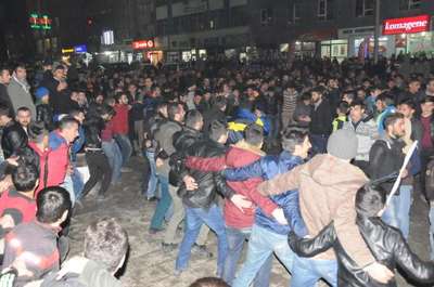 Hakkari'de Kobani kutlaması