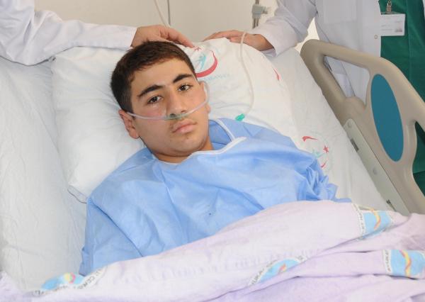 Gaziantep’te kalbinden bıçaklanan öğrenci, doktorların müdahalesiyle kurtarıldı