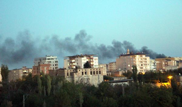 Üç mahallesinde sokağa çıkma yasağı bulunan Silvan'da PKK'ya operasyon sürüyor (3)