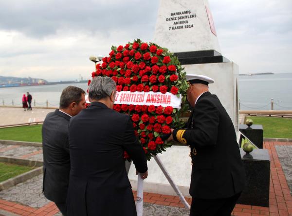 Sarıkamış deniz şehitleri anısına denize çelenk bırakıldı