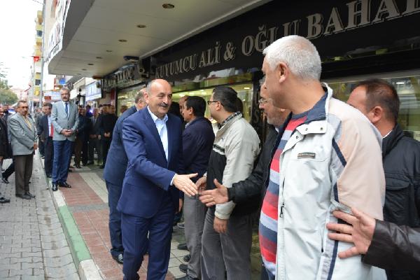 Müezzinoğlu: Üniversite hastanelerinin yatak parası alma hakkı yok. Düzelteceğiz