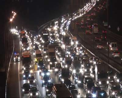 FSM Köprüsü'ndeki çalışmalar trafikte yoğunluğa yol açtı