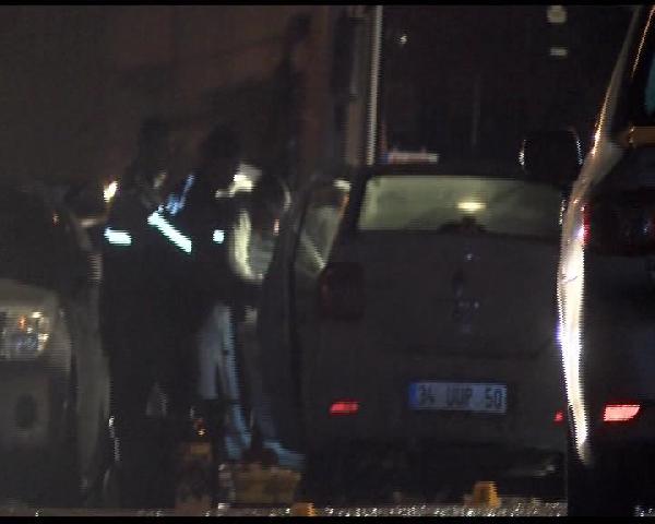 Gaziosmanpaşa'da devriye gezen polislere ateş açıldı: 2 yaralı