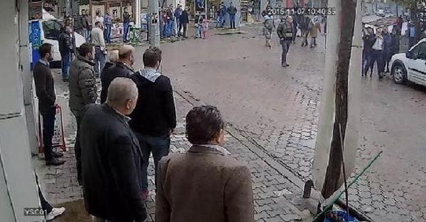 Çarşaf giymesini internette tanıştığı tesettürlü kadın istemiş