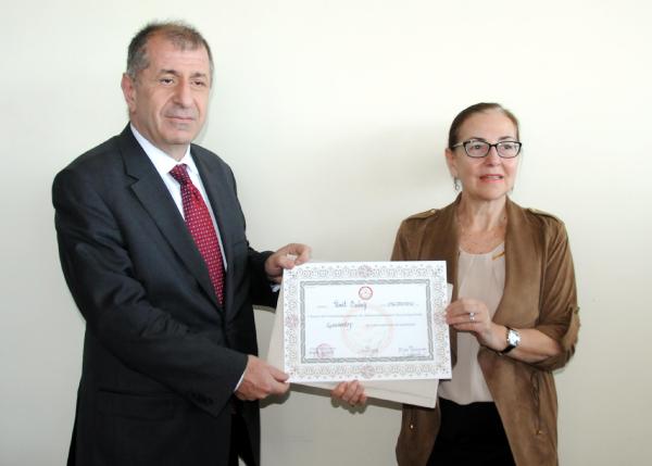 MHP’li Özdağ: Bahçeli görevi başındadır
