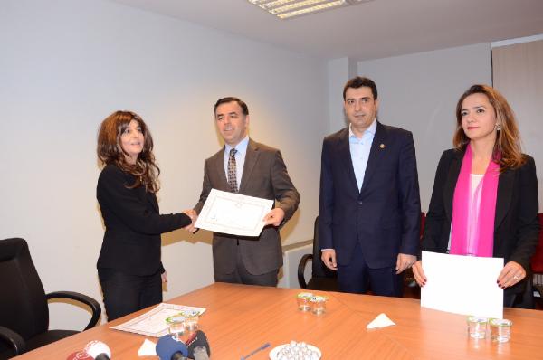 CHP İstanbul Milletvekilleri mazbatalarını aldı
