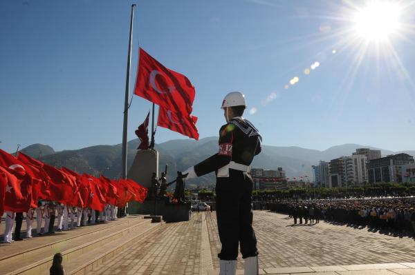 Hataylılar Ata'sını unutmadı