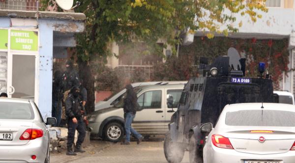 Şırnak'ta PKK'lılar polisle çatıştı