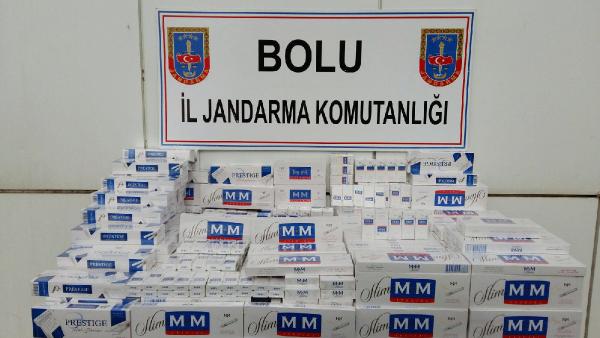 Otobüslerde 7 bin 930 paket kaçak sigara ele geçirildi