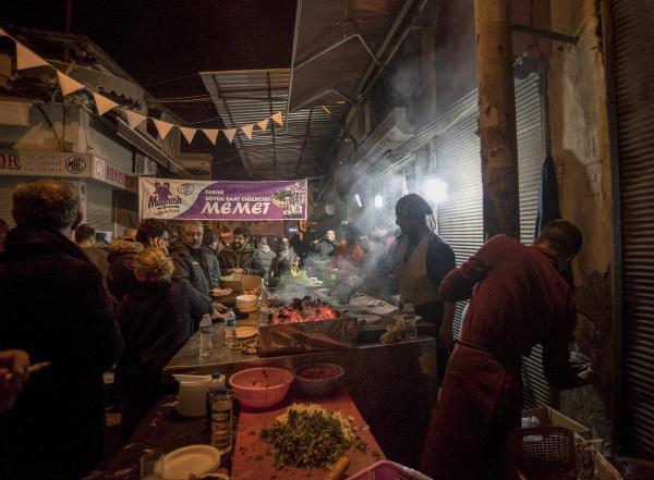 Adana'da 'Rakı Festivali'ne yasak tartışma başlattı