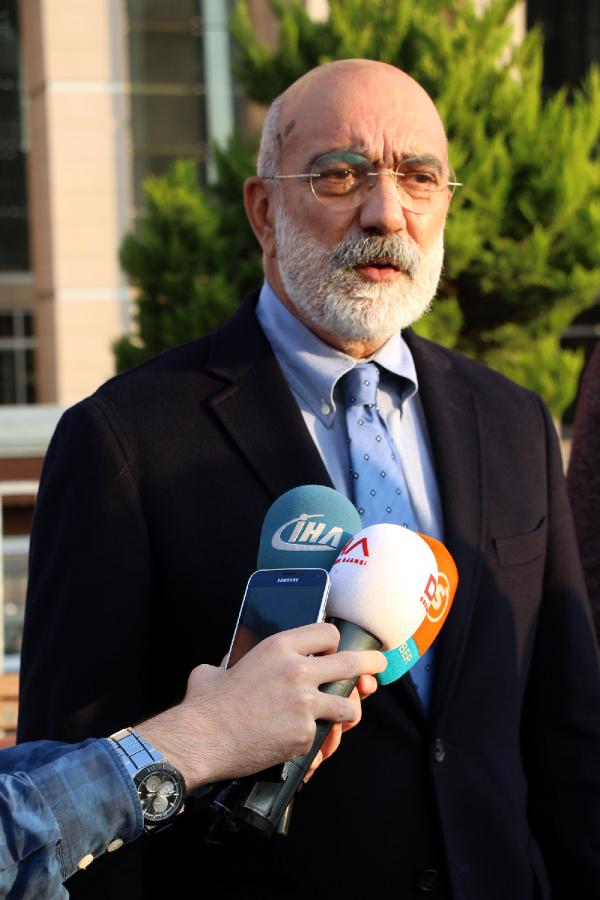Ahmet Altan, "Cumhurbaşkanı'na hakaret" soruşturmasında ifade verdi