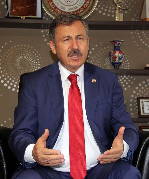 AK Partili Özdağ: Hukuk gereğini yapmalı ama insanlık onuru unutulmamalı