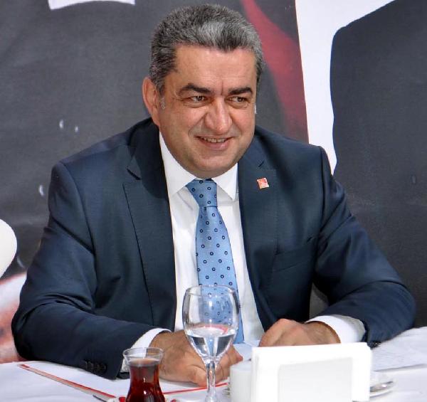 Binali Yıldırım'a CHP'den futbollu gönderme