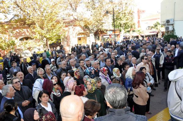 Çanakkale'nin AK Partili vekilleri mazbata aldı