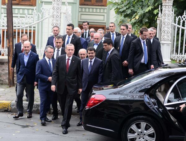 Erdoğan cuma namazını Beşiktaş'ta kıldı