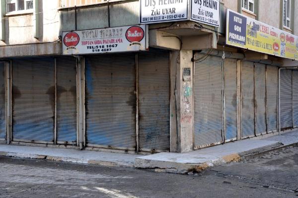 Silopi'de kepenkler açılmadı