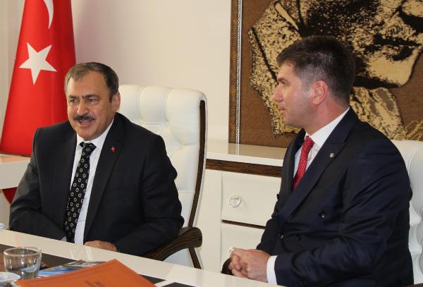 Bakan Eroğlu: Ormancı orman köylüsünün hasmı değil hısmı olacak (2)