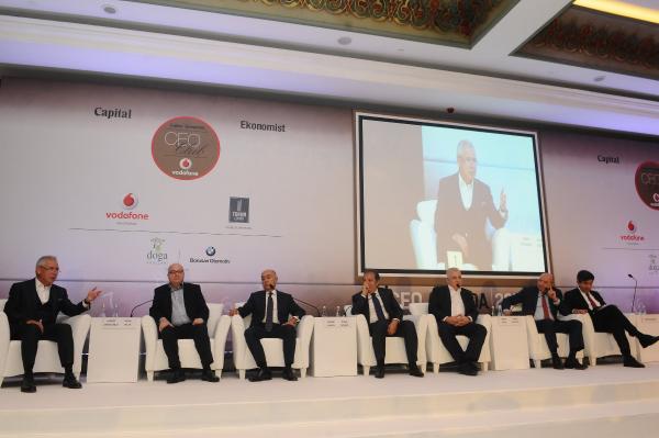 Holding CEO'larının 2016 beklentileri: Ekonomi ve hukukta reform, enerjide liberalizasyon