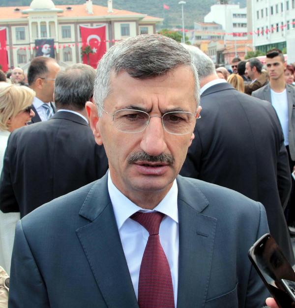 Manisa Valisi Bektaş özür diledi (2)