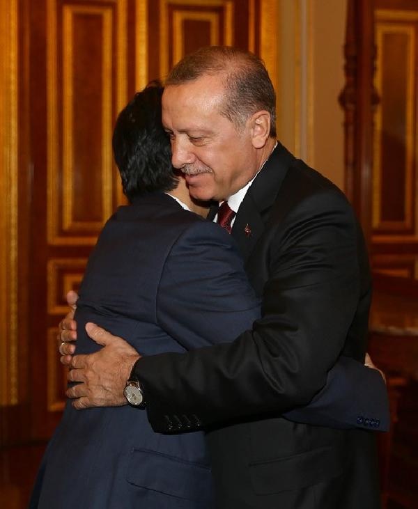 Cumhurbaşkanı Erdoğan ile Japonya Başbakanı Abe bir araya geldi