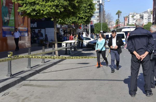 Adana'da şüpeli çanta vatandaşı korkutmadı