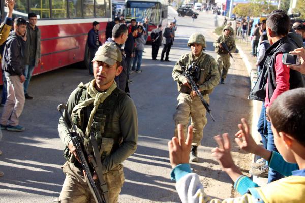 Silvan'da sokağa çıkma yasağı kalktı, askerler çekildi