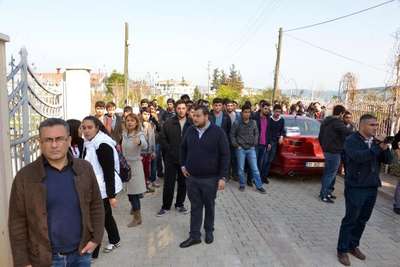Etüt merkezi kapatıldı, sınıflardan çıkartılan öğrenciler baygınlık geçirdi