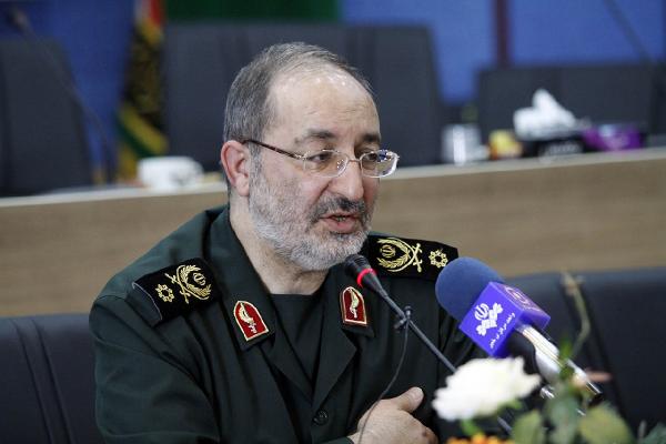 İran: "Fransızlar, Paris'in IŞİD'i desteklemesinin bedelini ödedi"