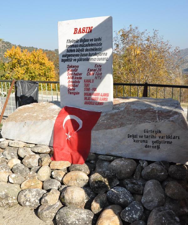 Gürleyik'te 'Basın teşekkür anıtı'