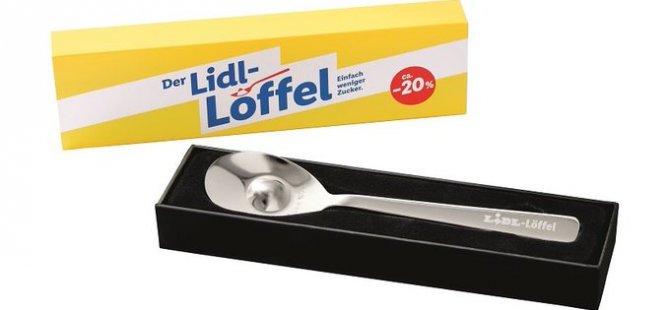 Lidl müşterilerine kaşık hediye ediyor