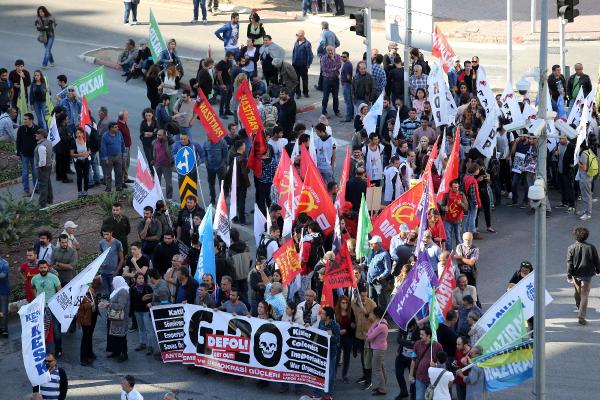 G-20 protesto eyleminde polis müdahalesi