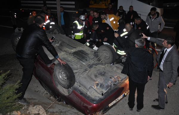 Domuza çarpan otomobil takla attı: 5 yaralı