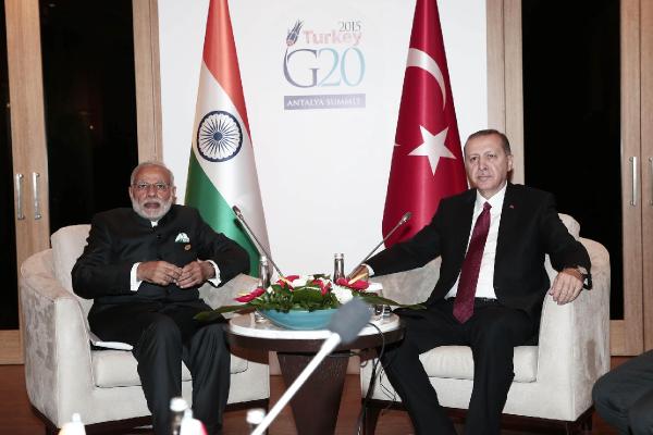 Cumhurbaşkanı Erdoğan, Hindistan Başbakanı Modi'yi kabul etti