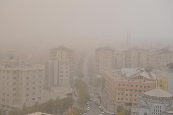 Gaziantep'i toz bulutu kapladı