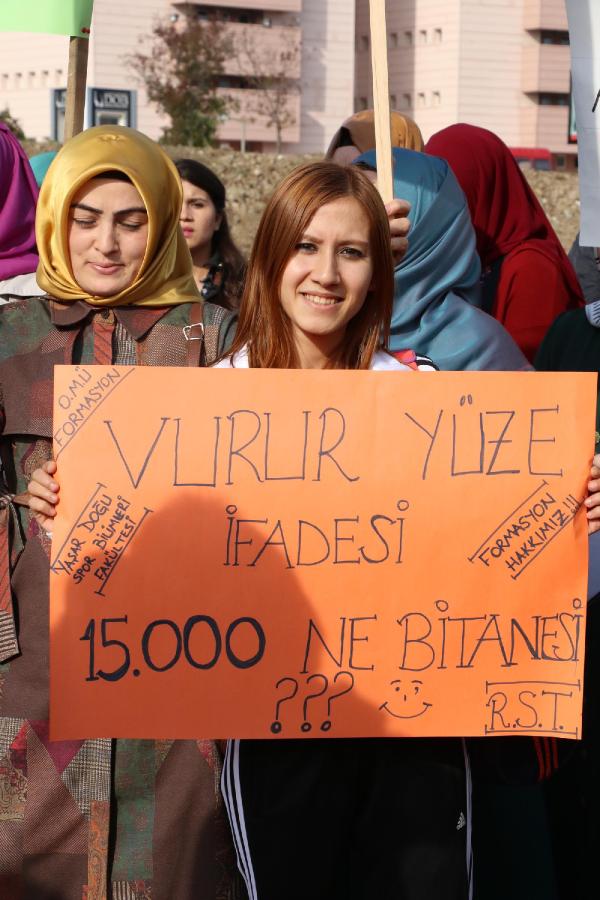 Üniversite öğrencilerinden formasyon protestosu