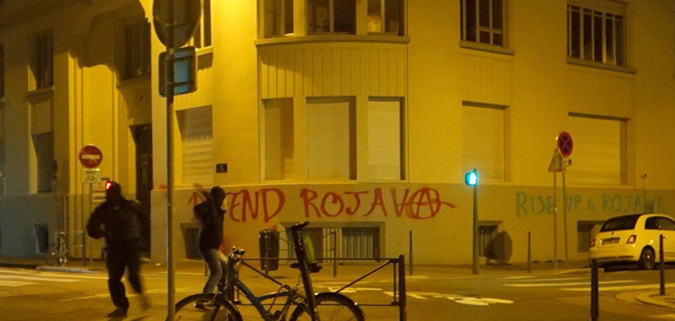 Lyon Başkonsolosluğuna boyalı saldırı