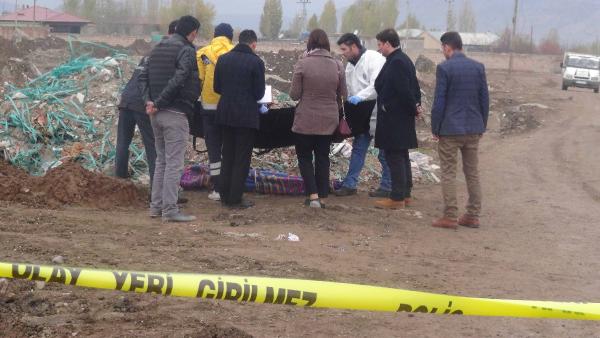 Doğubayazıt'ta battaniyeye sarılı bir ceset bulundu