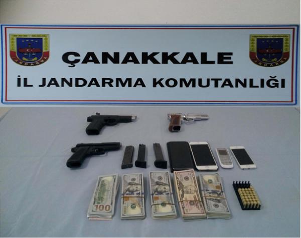 Çanakkale'de insan kaçakçılığına 3 gözaltı
