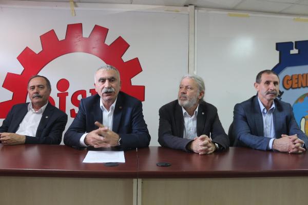İzmir Valiliği'nin 'yaşam nöbeti' eylemi yasağına tepki