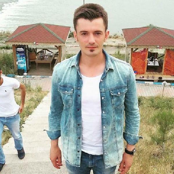 Mağazada çalışan kızı yaraladı, intihar etti